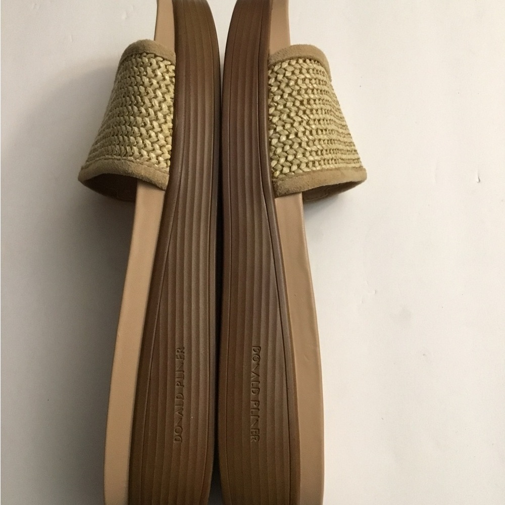 Donald Pliner sandals size 11 - Picture 7 of 8